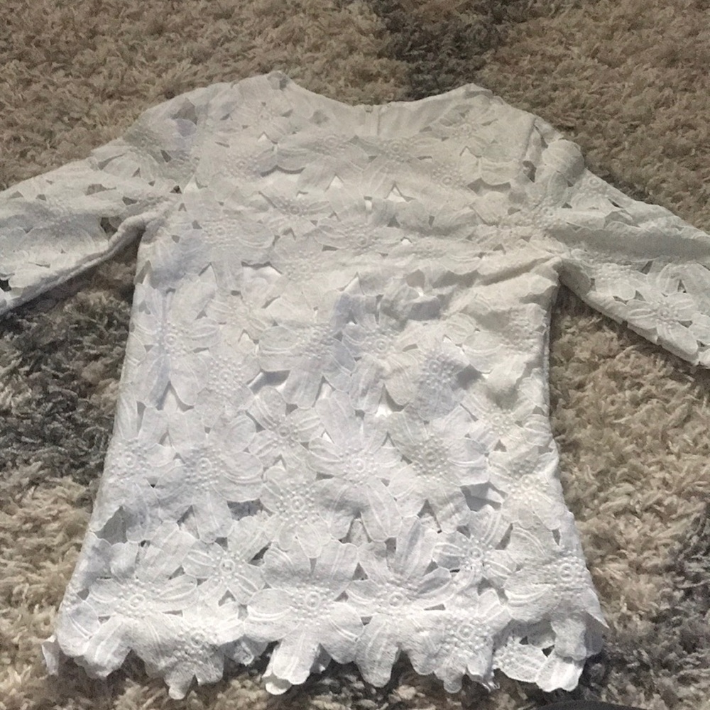 White flower shirt